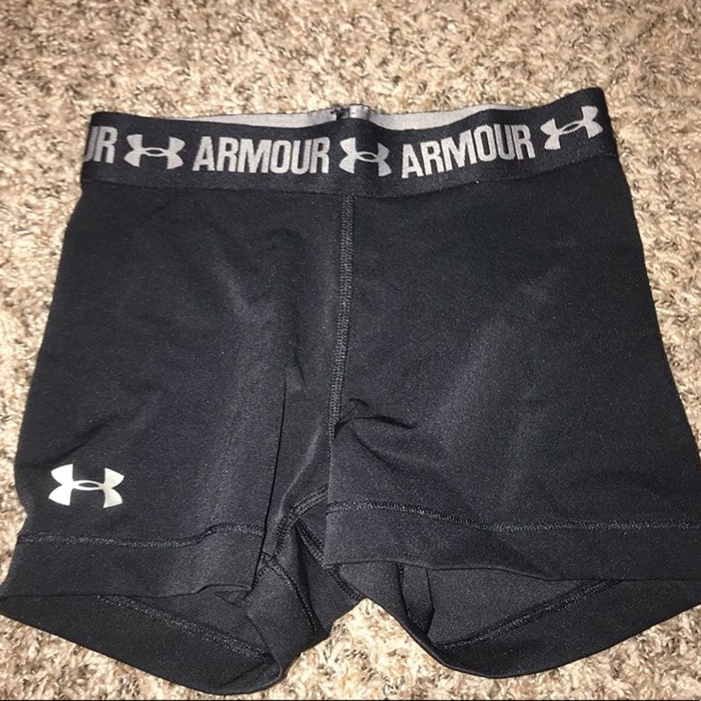 Under armour spandex shorts